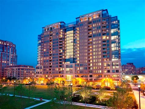 Craigslist arlington va apartments - Park at Arlington Ridge. 1–2 Beds • 1–2 Baths. 640–977 Sqft. Contact for Availability. Check Availability. Find your new home at The Whitmore located at 4301 Columbia Pike, Arlington, VA 22204. Floor plans starting at $1533.